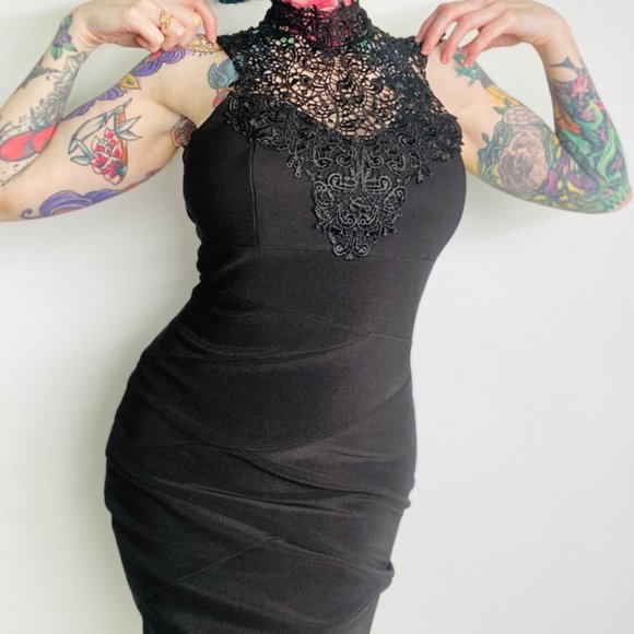 black lace dress - Picture 3 of 3